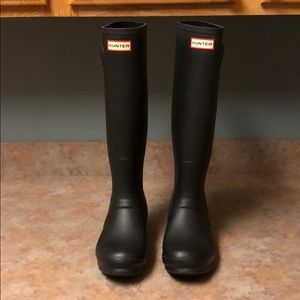 Black Matte Tall Hunter Boots size 7